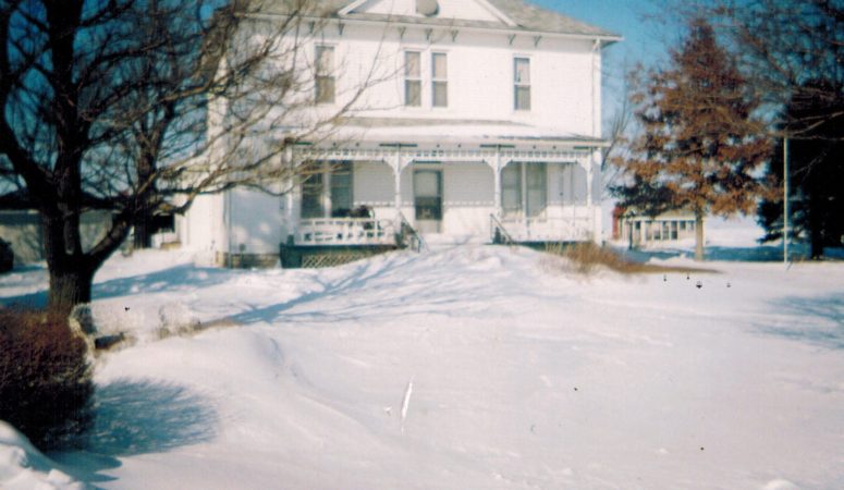 Illinois Farmhouse In Winter