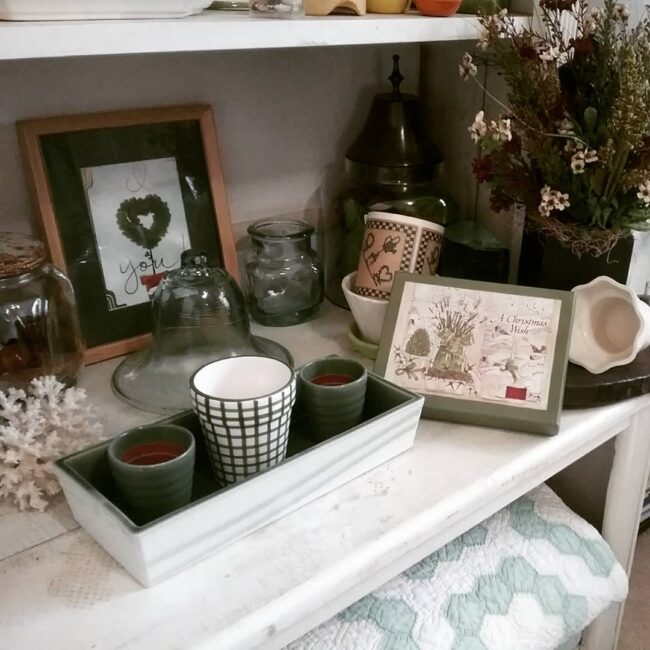 Garden Style Holiday Shelf