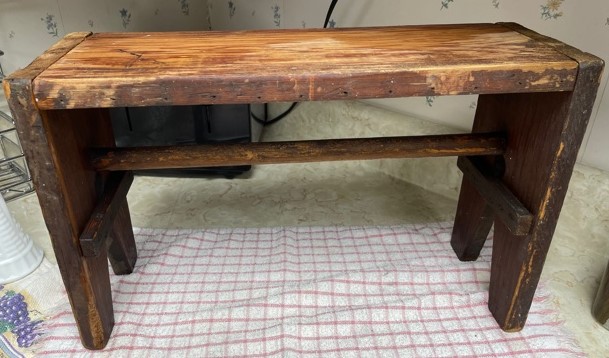 primitive Bench after scrubbing