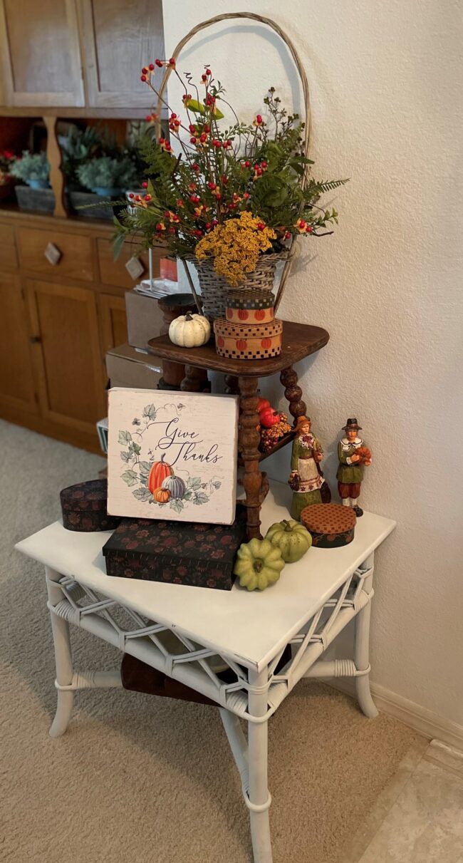 Display with a Thanksgiving Theme