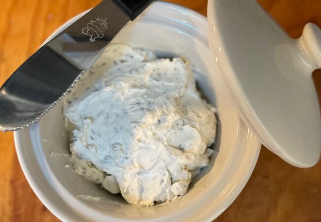 Quick & Easy Herbed Cheese Spread