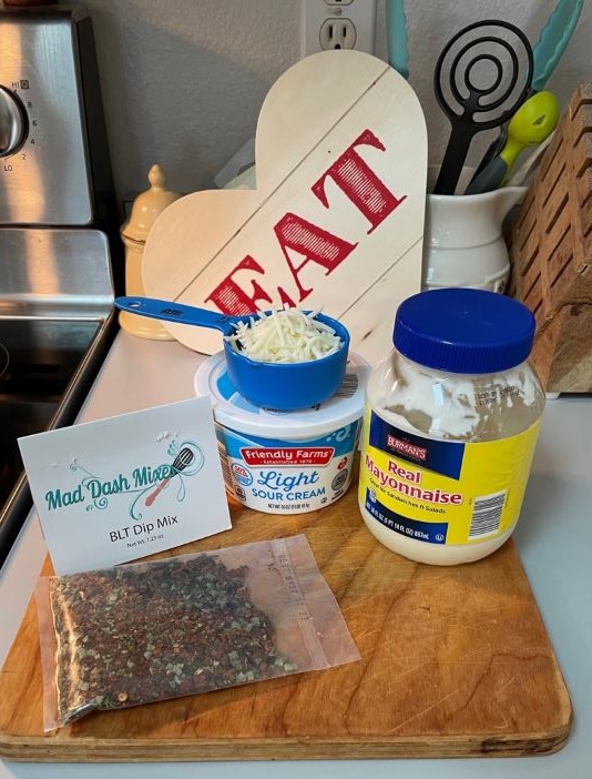 ingredients for BLT dip by Mad Dash Mixes