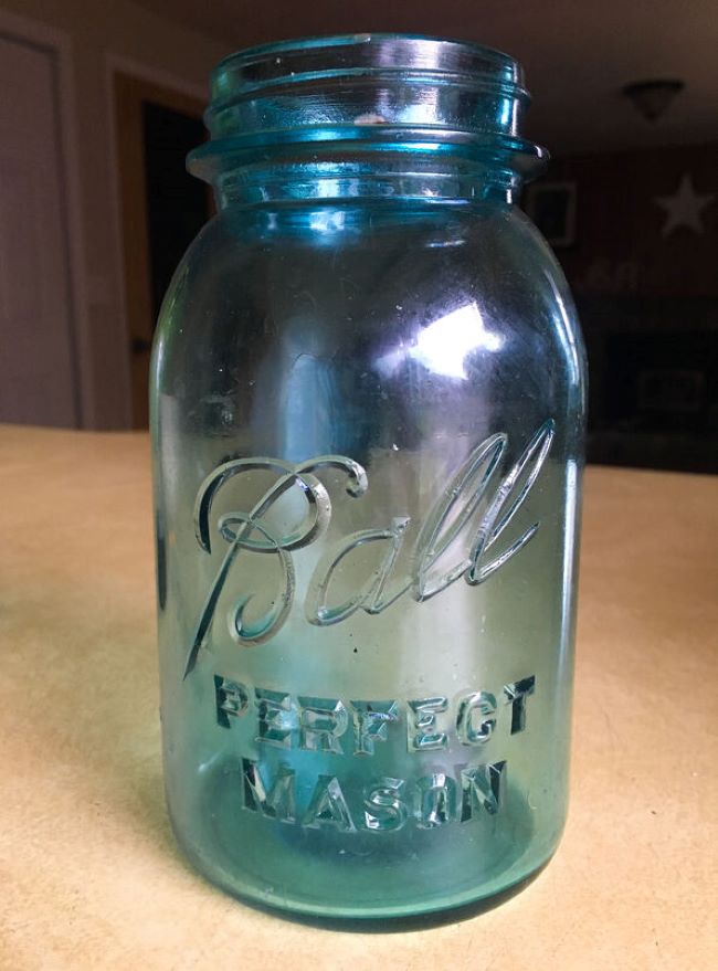 quart size blue Ball jar