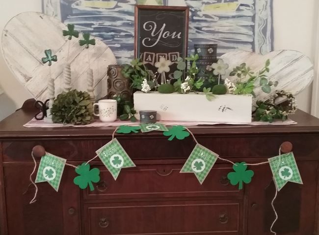Green & Cream themed St Patrick's Day vignette