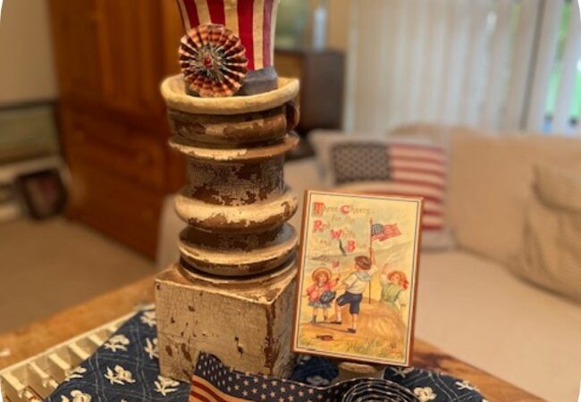Simple 4th of July Décor: Flags, Flowers & Finials